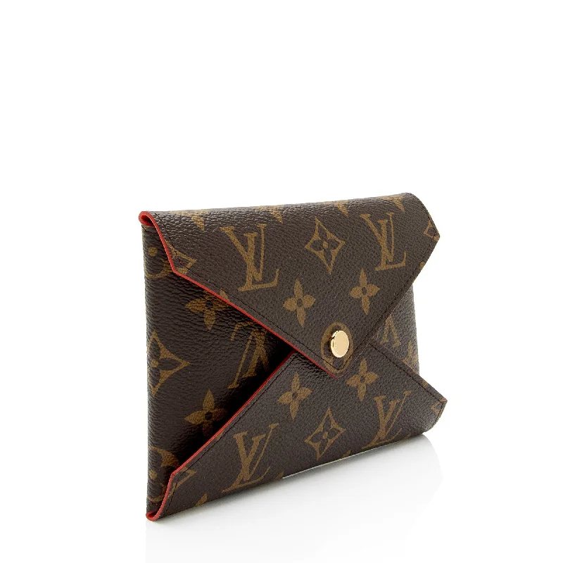 Louis Vuitton bags with a chain - link trim and a leather body for a modern edgeLouis Vuitton Monogram Canvas Kirigami Medium Pouch (SHF-JeyXby)