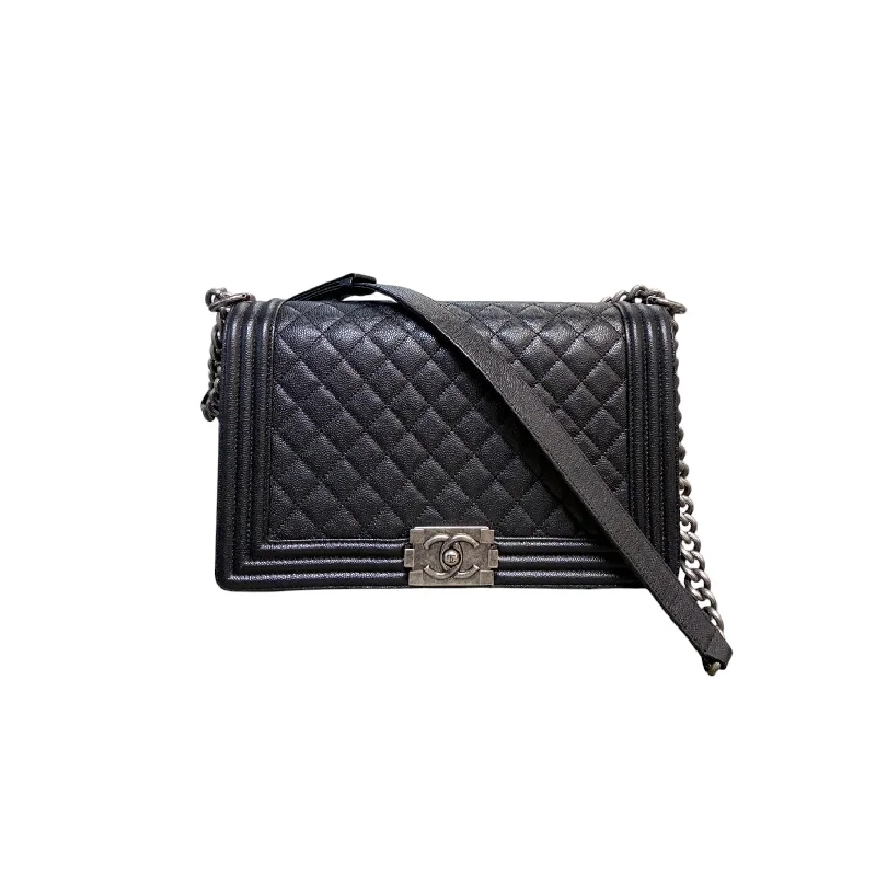 Chanel Luxury Handbag for High - End EventsBoy Flap New Medium Caviar Quilted Black RHW