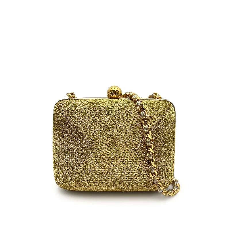 Chanel Lightweight Handbag for Daily ErrandsCHANEL VINTAGE PARTY CHAIN HAND SHOULDER BAG GOLD RAFFIA 90230401