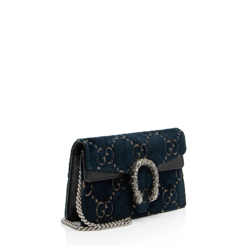 Gucci handbags for women with a patent - leather finishGucci GG Velvet Dionysus Super Mini Bag (zrKSbu)