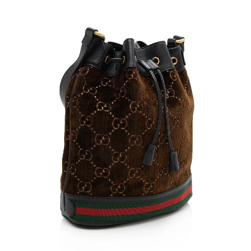 Gucci Marmont bags for women with a contrast - colored interiorGucci GG Velvet Web Bucket Bag (22988)