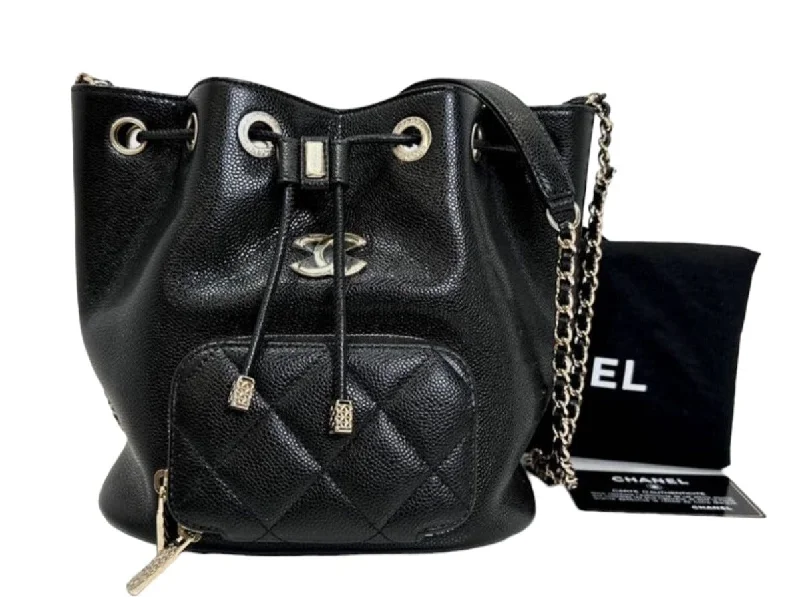 Chanel All - Match Handbag for Versatile StylingCHANEL SMALL BUCKET BAG IN CAVIAR LEATHER 072405A21