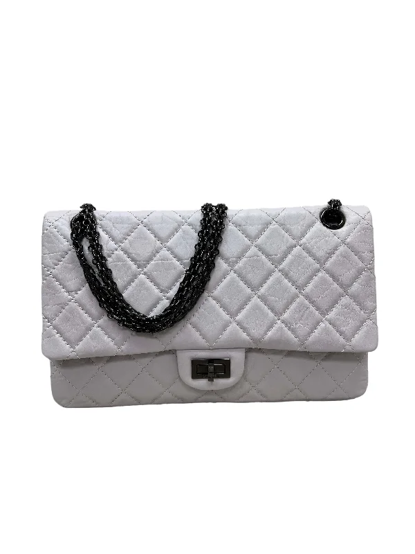 Chanel All - Match Handbag for Versatile StylingChanel Reissue 2.55 Double Flap Medium White Aged Calfskin Black Hardware #12 SKC1837