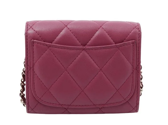 Chanel Lightweight Handbag for Daily ErrandsCHANEL Shoulder Bag