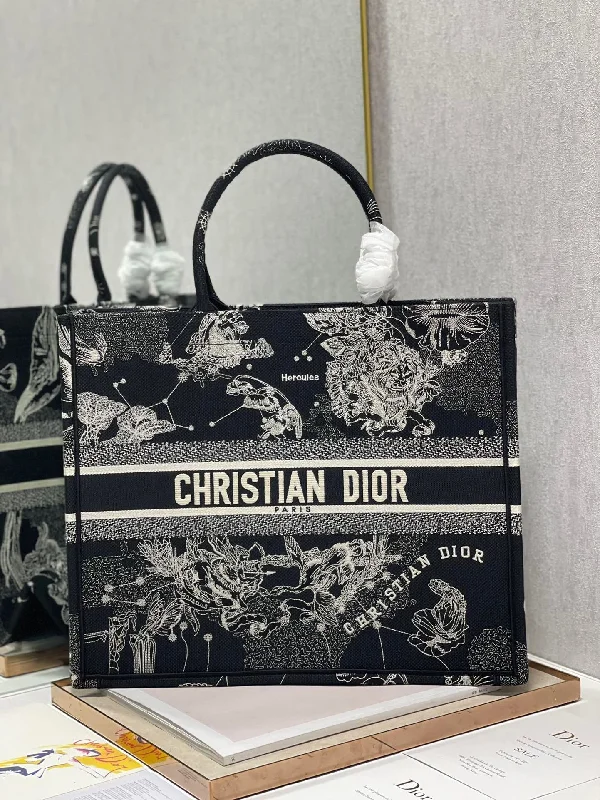 Christian Dior bags with a detachable coin purse insideChristian Dior Large Book Tote Black And White Handbags