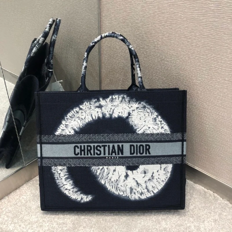 Christian Dior crossbody bags with a front - flap pocket for easy accessChristian Dior Large Book Tote Black For Women 16.5in/42cm