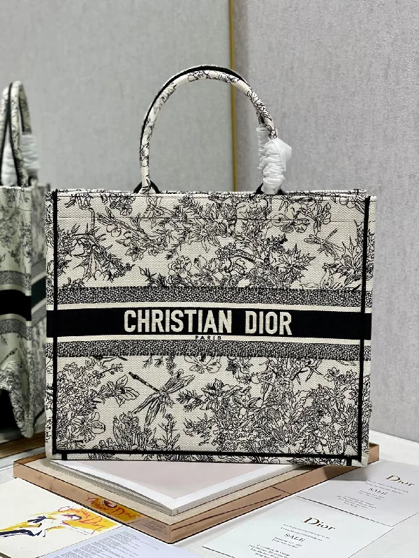 Christian Dior bags with a zip - top closure and multiple compartmentsChristian Dior Large Book Tote Blue Toile de Jouy Flowers Embroidery, Blue/Beige