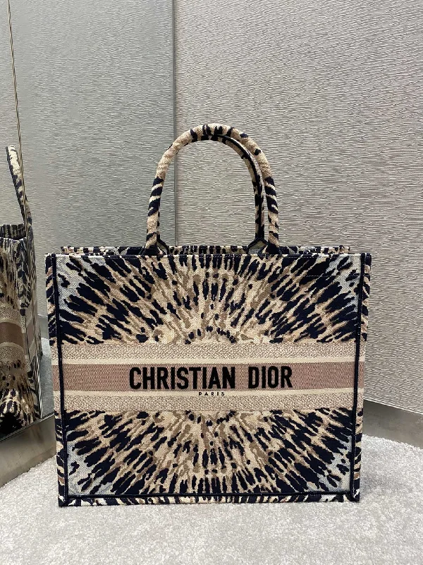 Fashion - forward Christian Dior tote bags for the modern womanChristian Dior Large Book Tote Brown For Women 16.5in/42cm