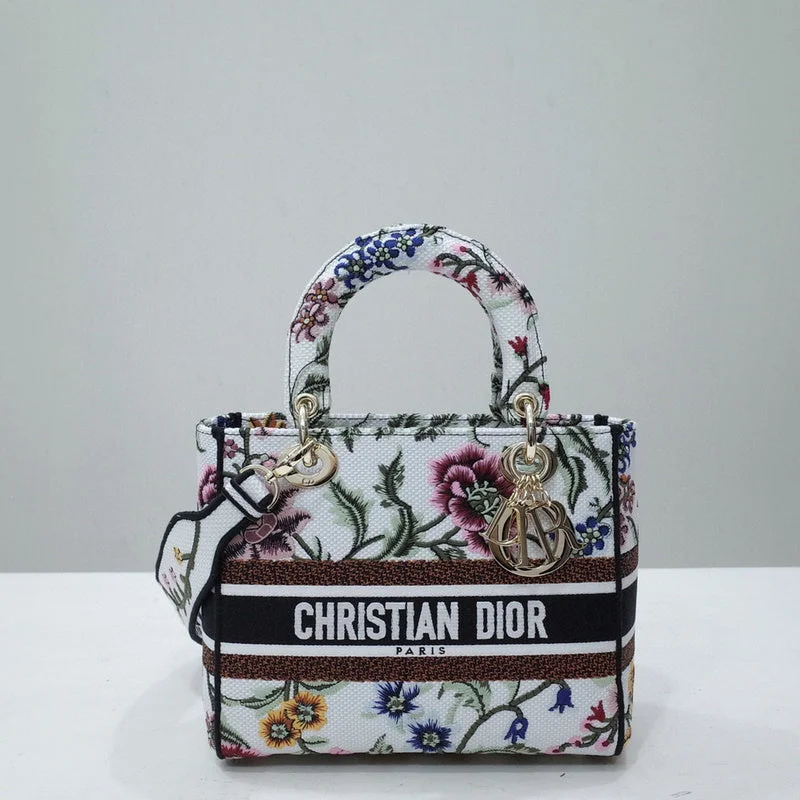 Christian Dior Saddle bags with a patent leather finish for a shiny lookmakbags - Dior Bags - 1437