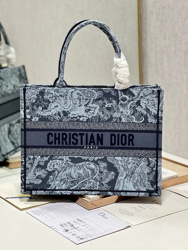 Christian Dior crossbody bags with a front - flap pocket for easy accessmakbags - Dior Bags - 340