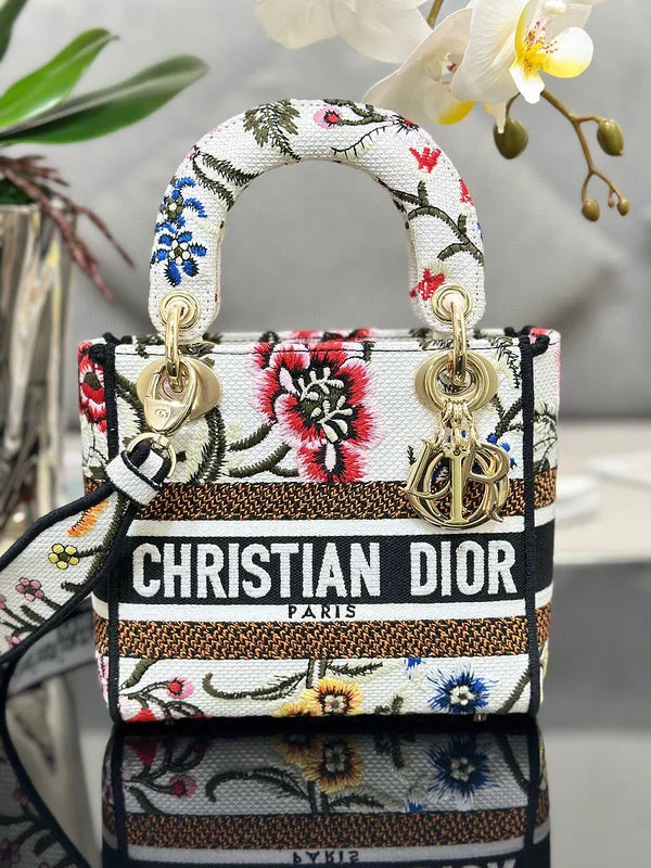 Stylish Christian Dior shoulder bags with a tassel - adorned zipperWF - Dior Bags - 1205