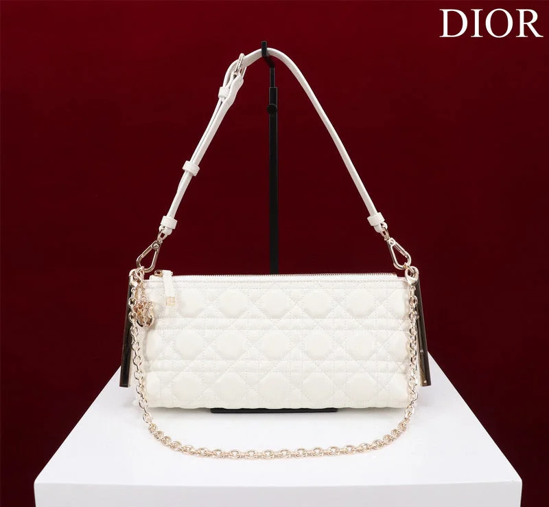 Christian Dior handbags with a detachable mirror for on - the - go touch - upsWF - Dior Bags - 1244