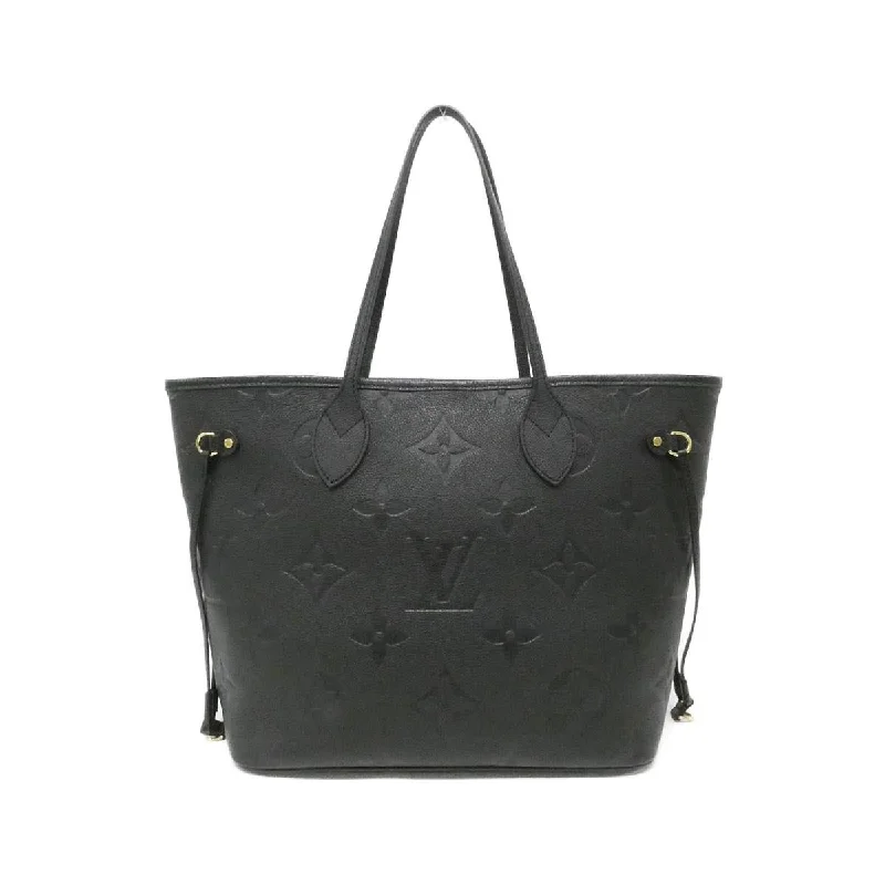 Louis Vuitton Twist bags with the iconic LV - turnlock closureLouis Vuitton Monogram Amplant MM M45685 Tote Bag